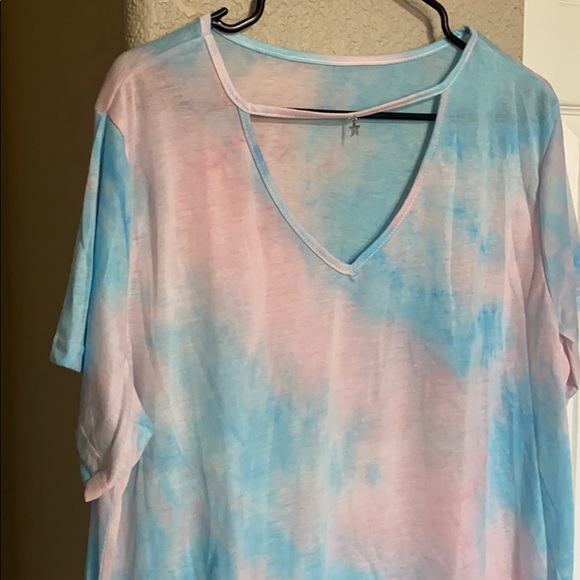 SHEIN tie-dye star tee - Picture 2 of 5